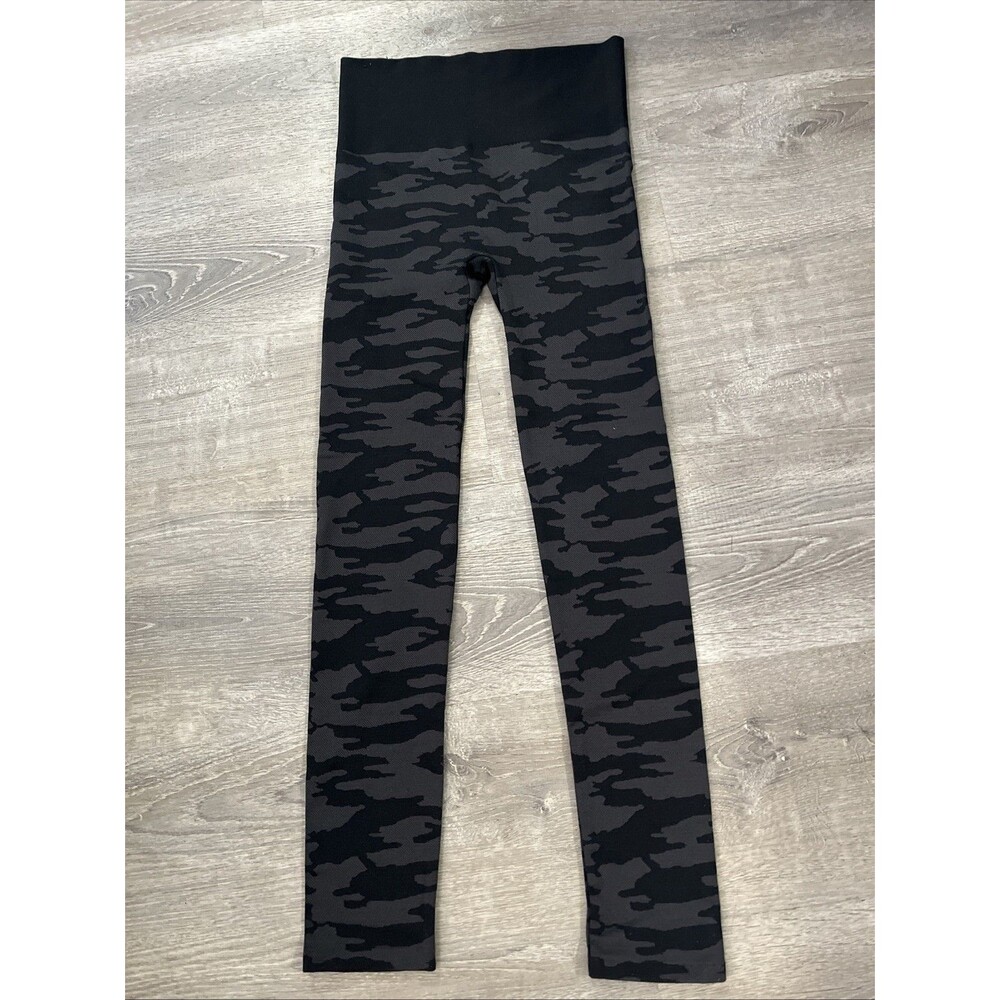Warners Women’s Camo Leggings Size 2xl/3xl